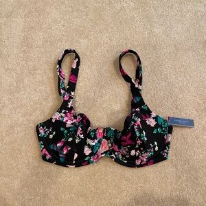 Victoria’s Secret Swim Bikini Top (NWT) Size 32DD